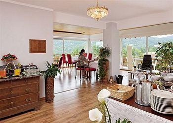 Hotel Neuenfels 3*